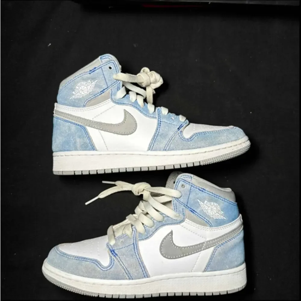 Size 4.5 - Nike Air Jordan 1 Retro High OG GS Hyper Royal 2021 Shoes